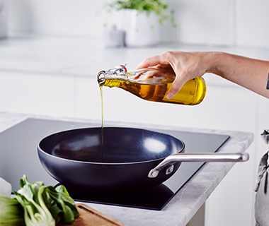 The Best Kinds of Oils to Use With Ceramic Nonstick Cookware