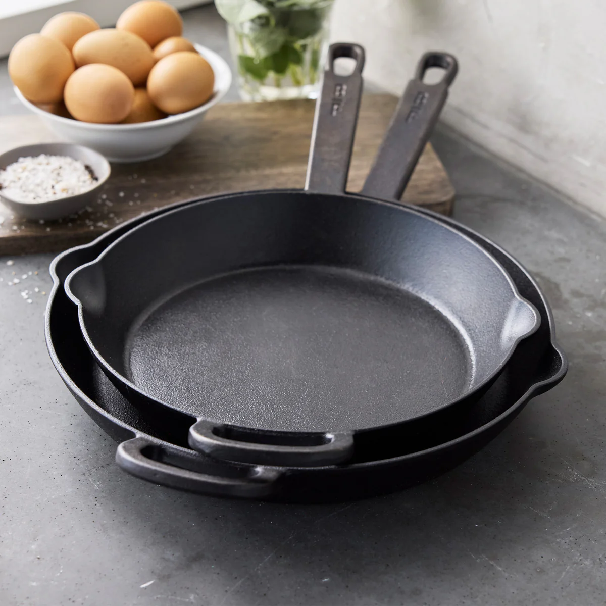 The Science of Seasoning Cast Iron: How to Achieve a Perfect Nonstick Surface