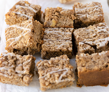 Slow Cooker Apple Spice Coffee Cake