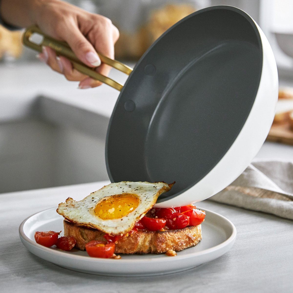 Stanley Tucci™ Ceramic Nonstick 8" Frypan | Carrara White