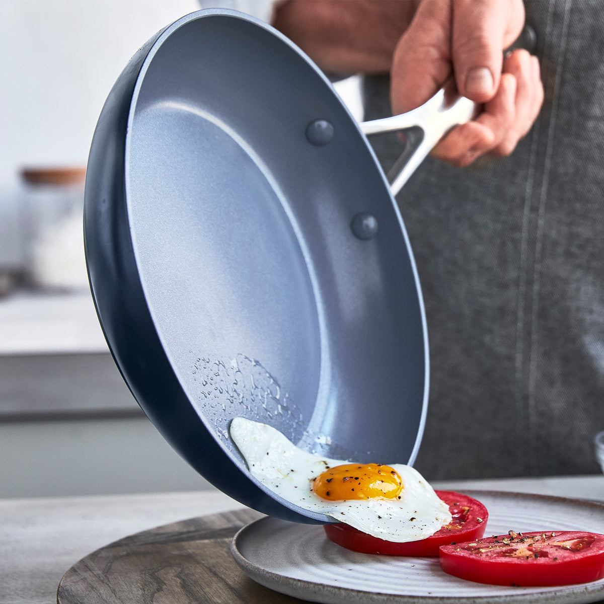 Cooking with a Valencia Pro Ceramic Frypan