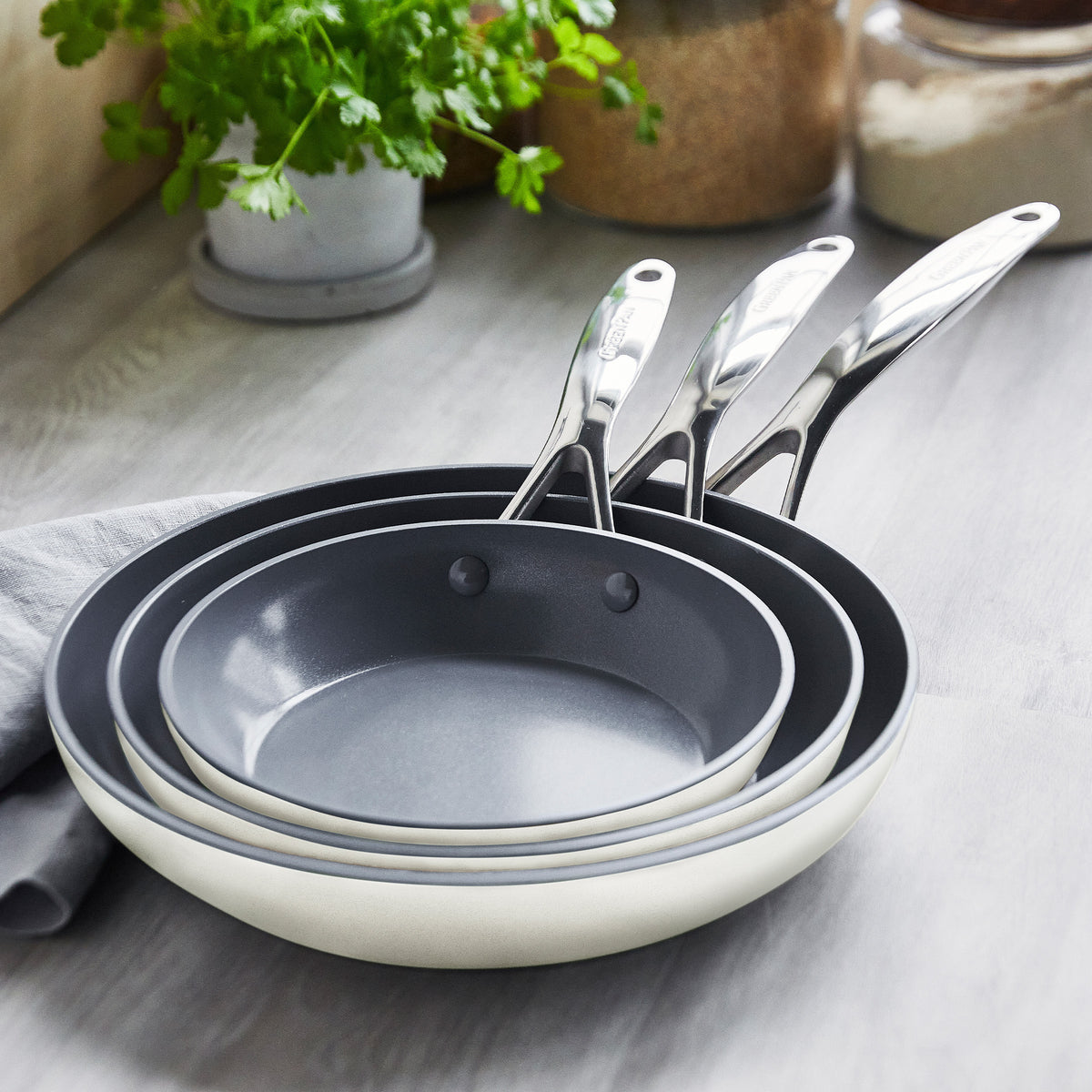 Versatile Valencia Pro Ceramic Set