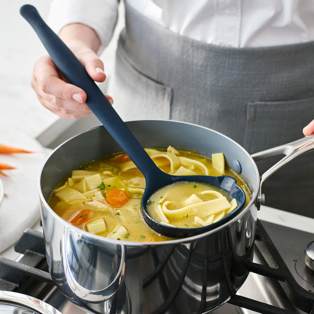 Silicone ladle with sturdy steel core