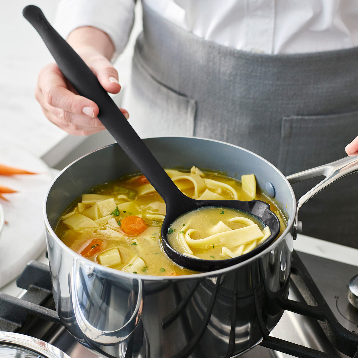 Silicone ladle with sturdy steel core