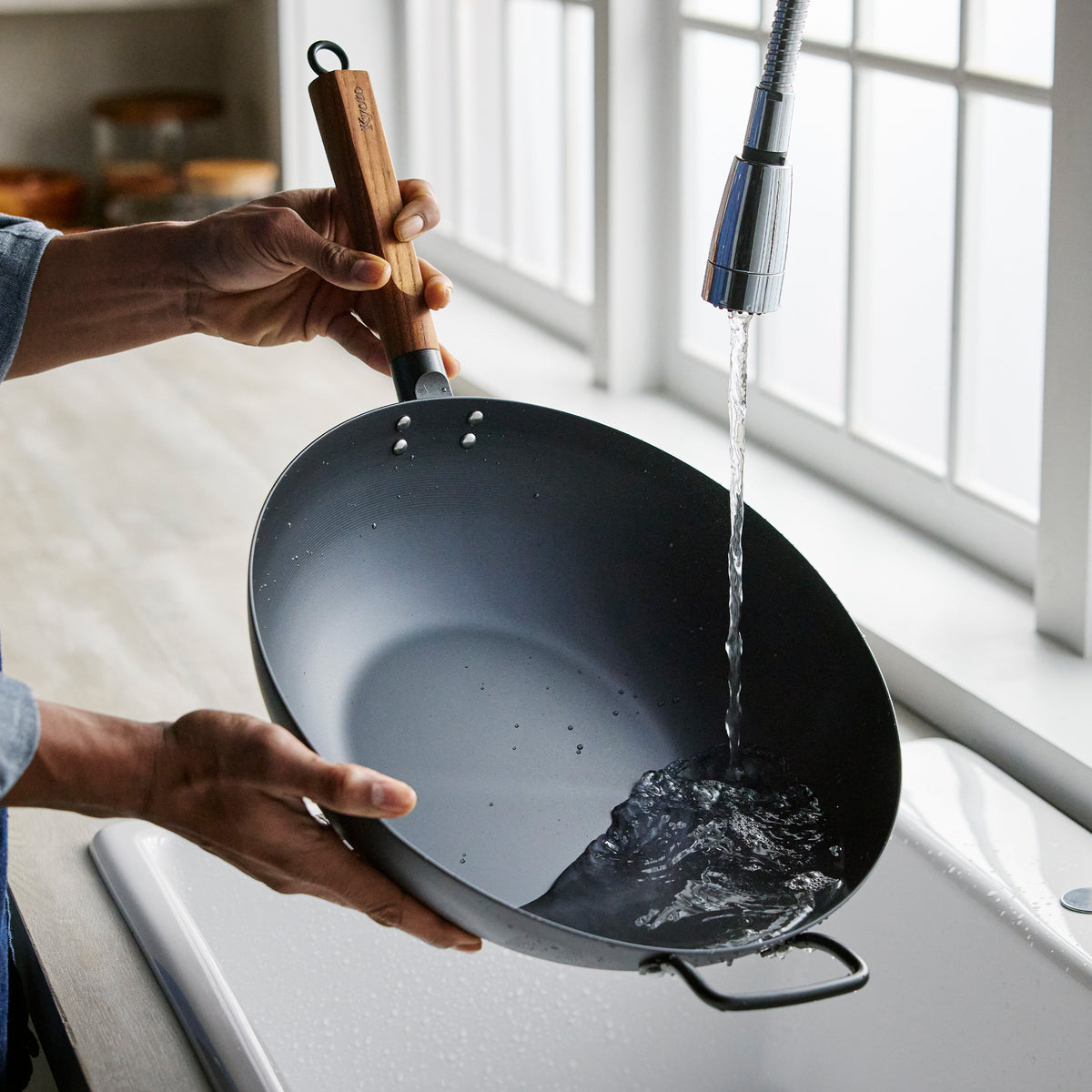 Easy to clean wok