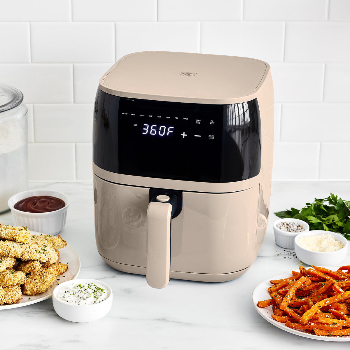 Digital air fryer with built-in window