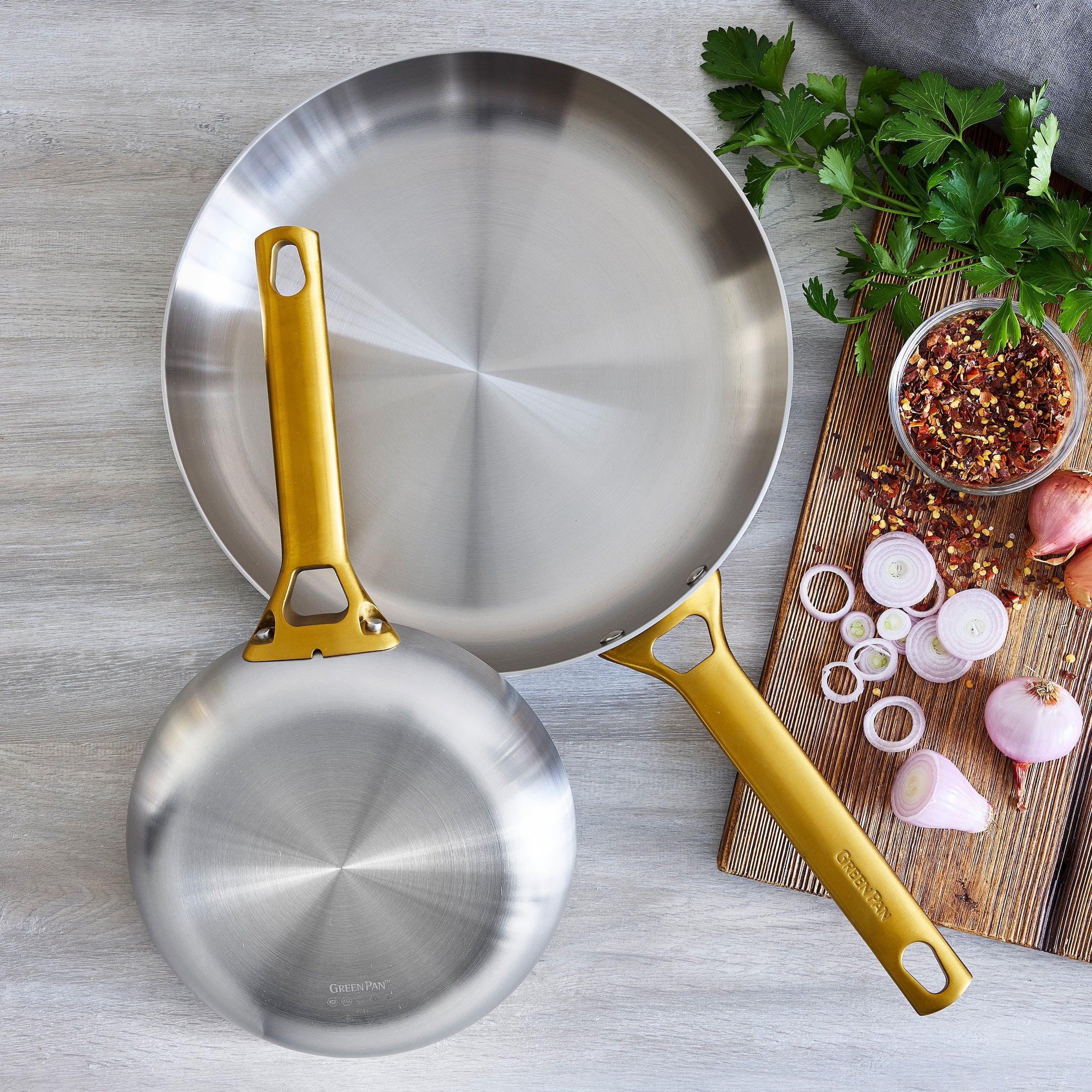 Uncoated stainless steel frypans