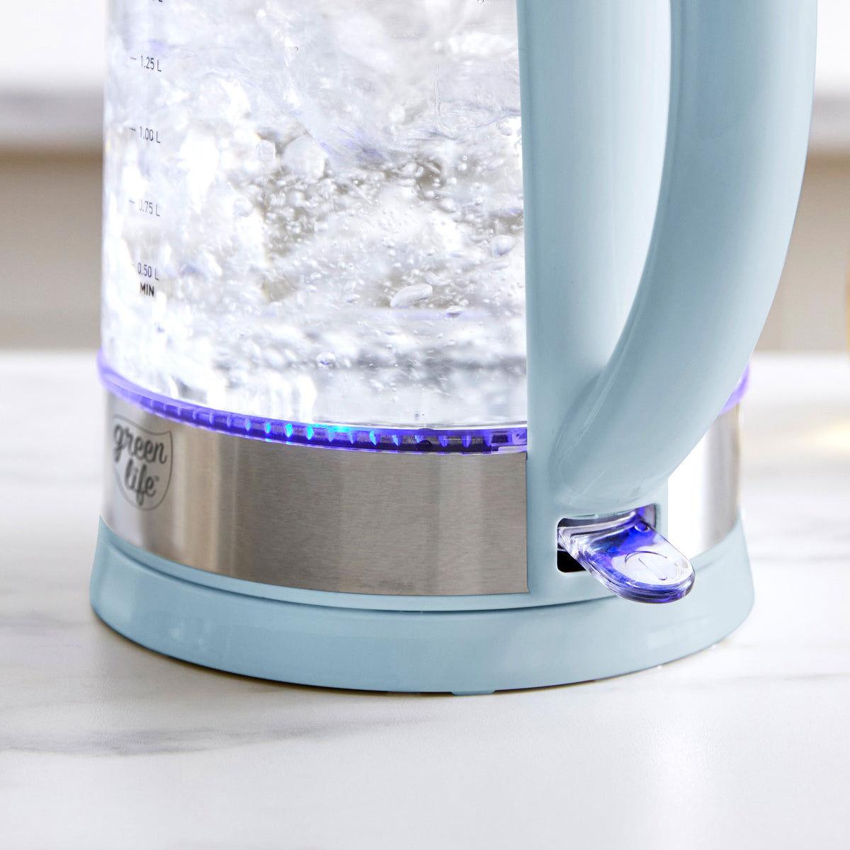 Electric kettle with LED indicator light