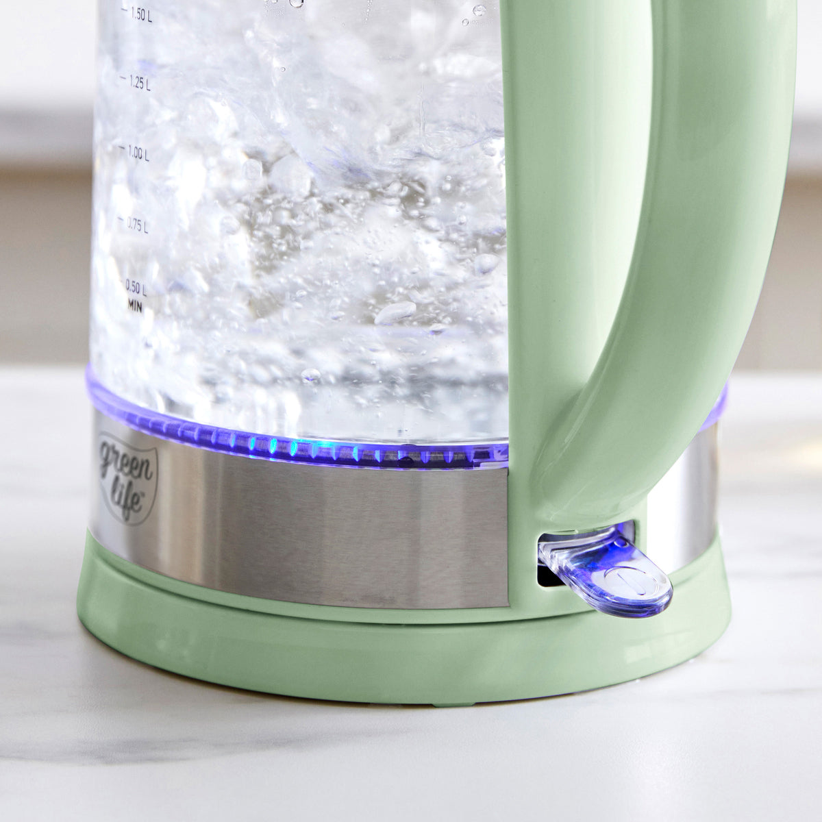 Electric kettle with LED indicator light