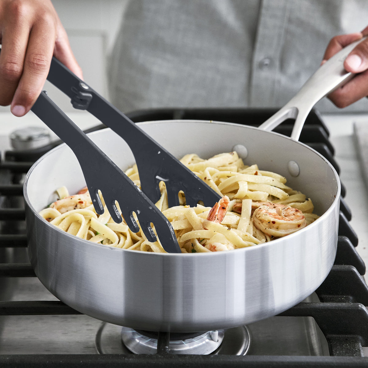 Platinum Silicone Pasta Tongs | Gray