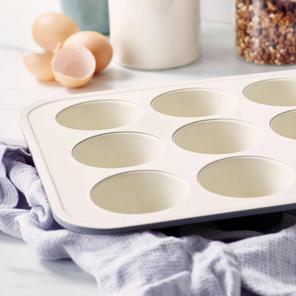 GreenLife Bakeware, 12cup Muffin Pan - Pink