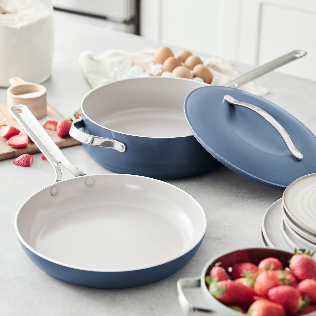 Nova 3-piece cookware set in the color Ocean