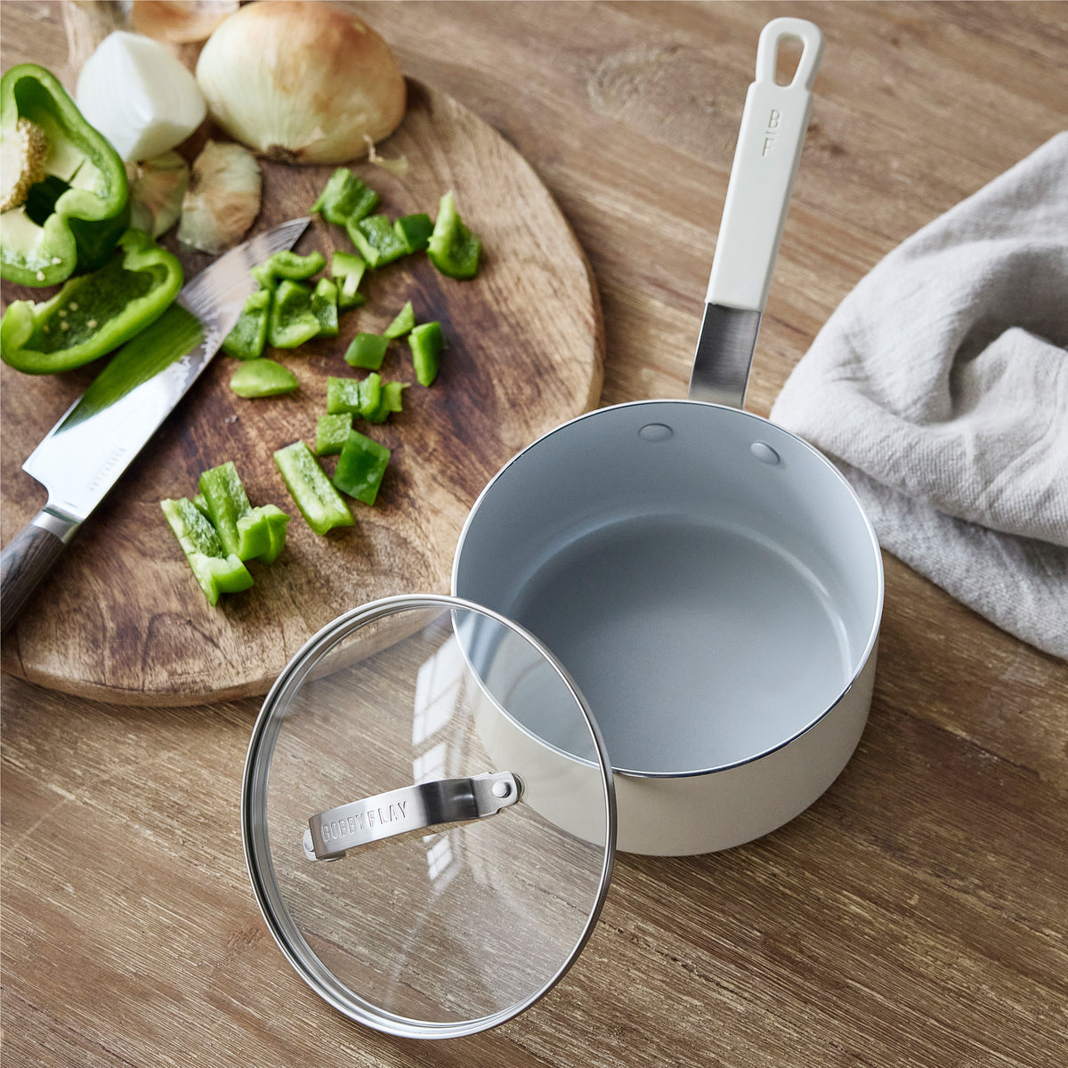 Bobby Flay saucepan with chip-free rim