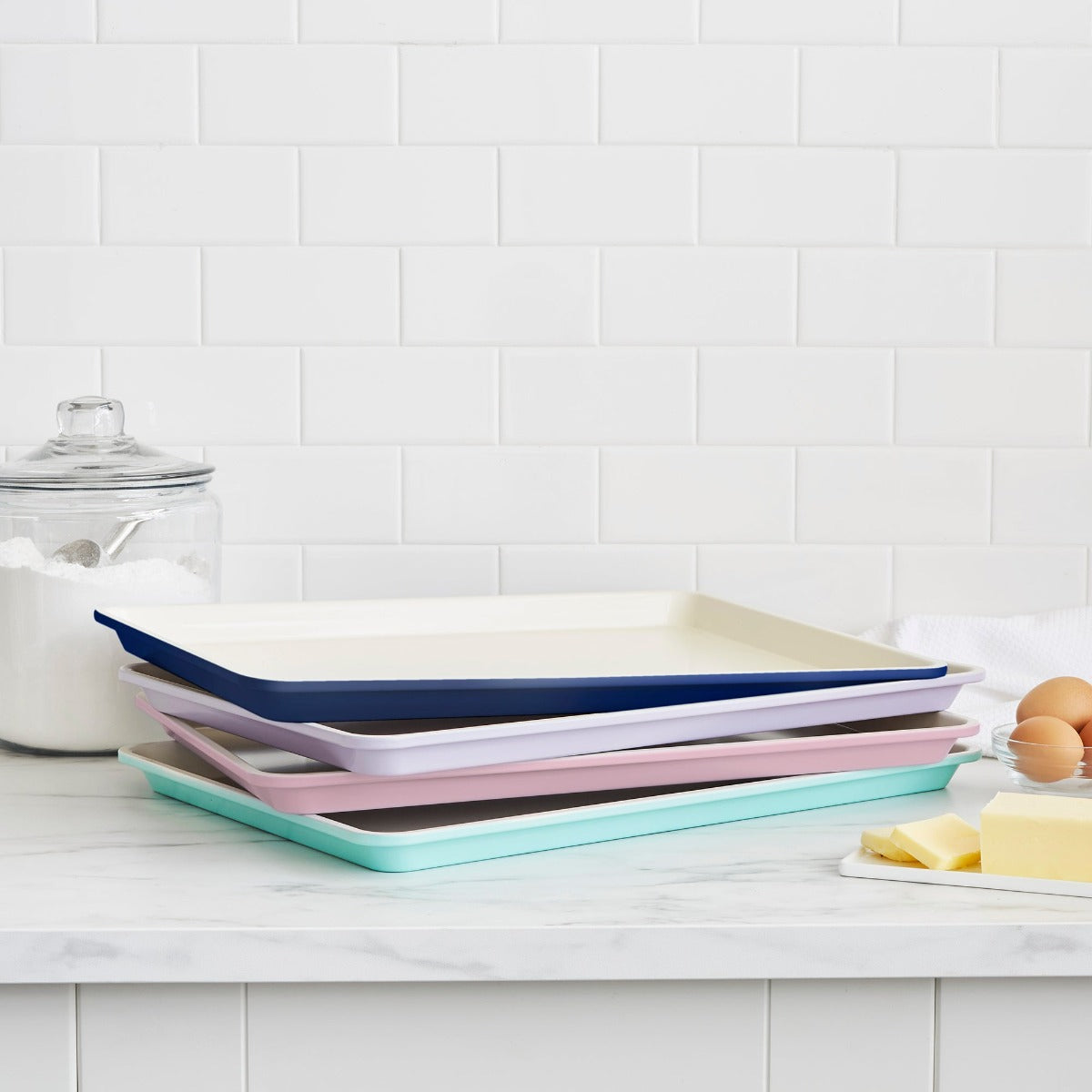 Cookie Sheets 101 – How to Clean Cookie Sheets and More