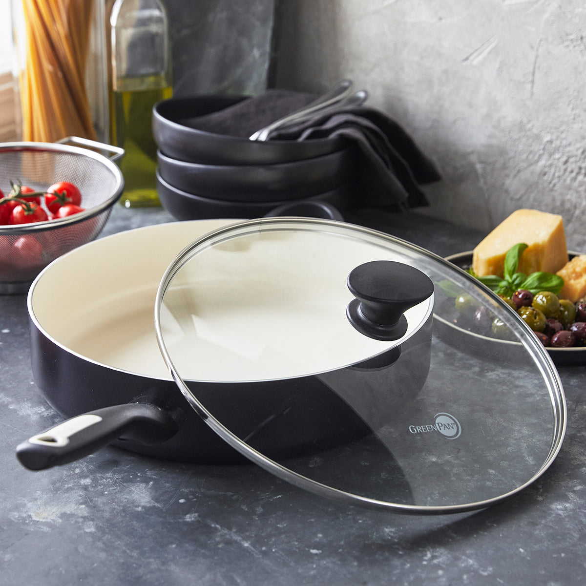 Rio Ceramic Nonstick 5-Quart Sauté Pan with Lid | Black