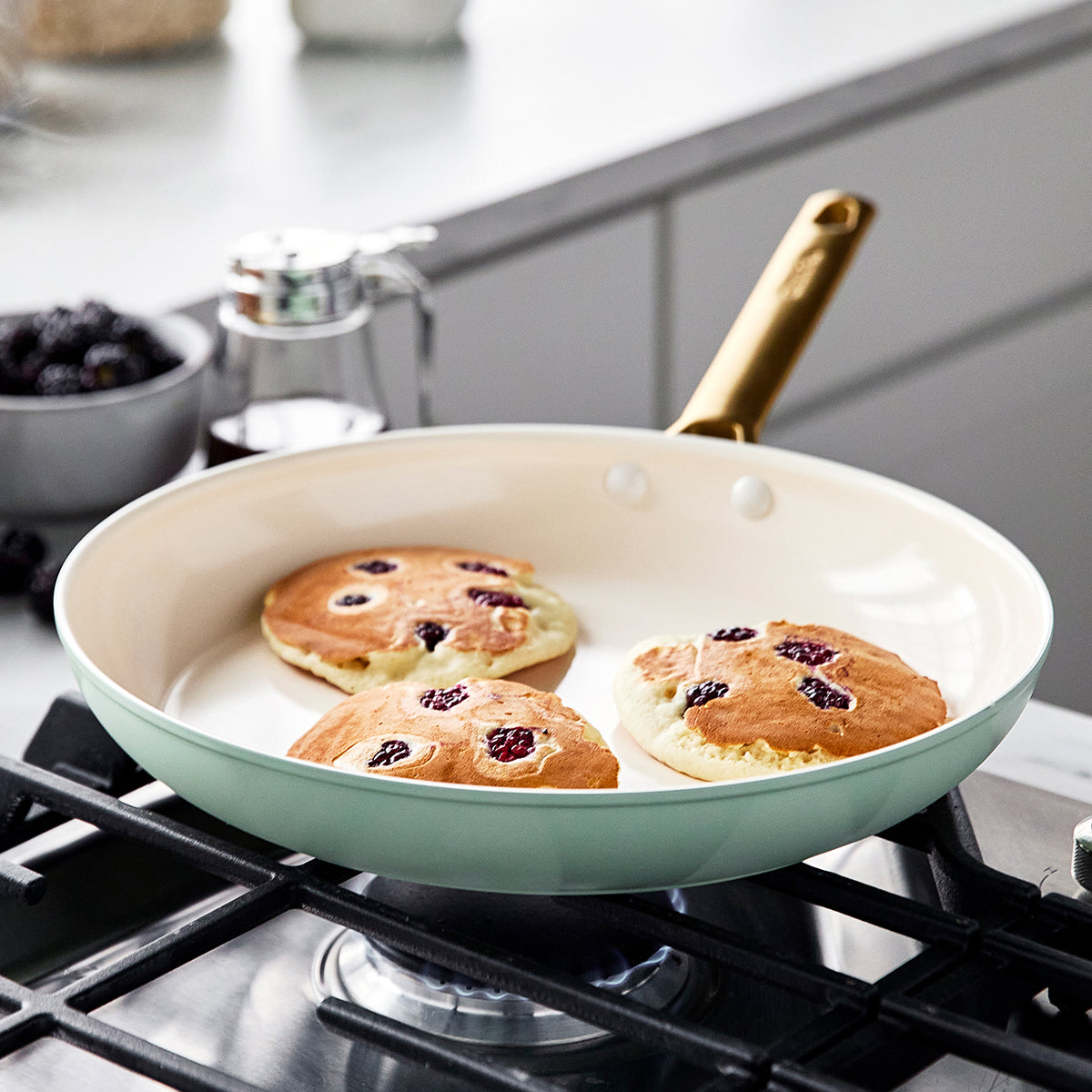 Reserve Ceramic Nonstick 10-Piece Cookware Set | Julep