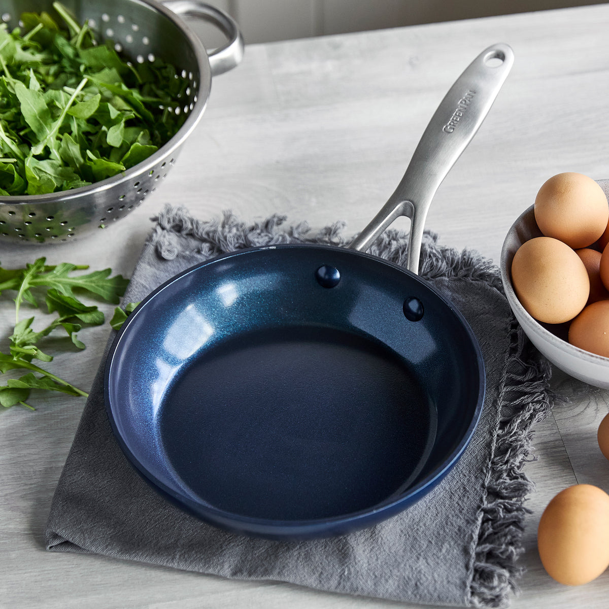 Blue Diamond Ceramic Nonstick 10 inch Covered Frying Pan, Green