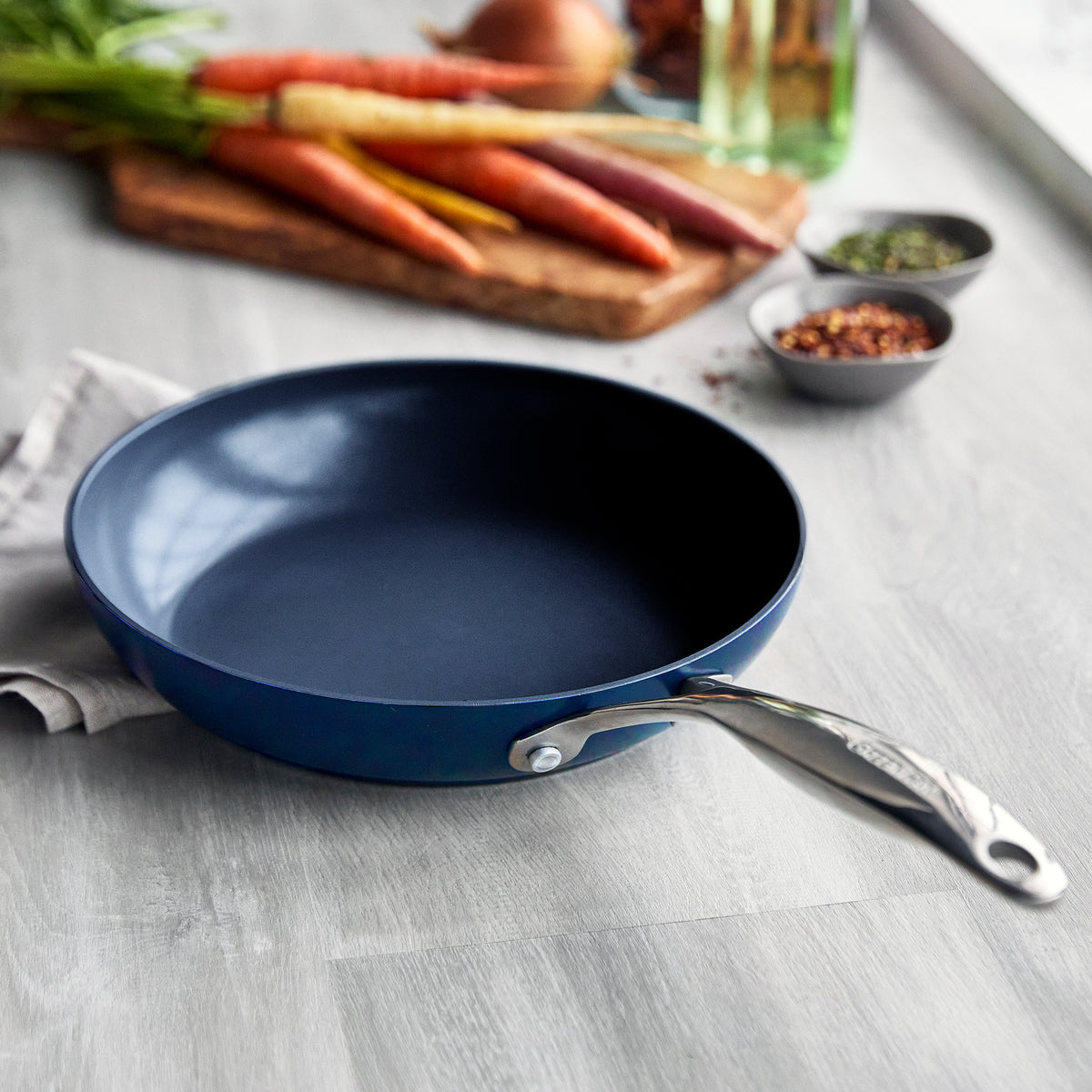 Performance Pro Ceramic Nonstick 10" Frypan