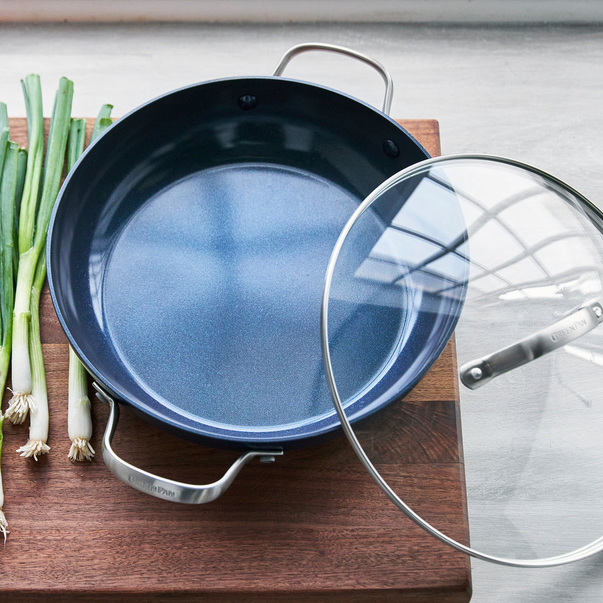 Valencia Pro Ceramic Nonstick 11" Everyday Pan with Lid | Midnight Blue