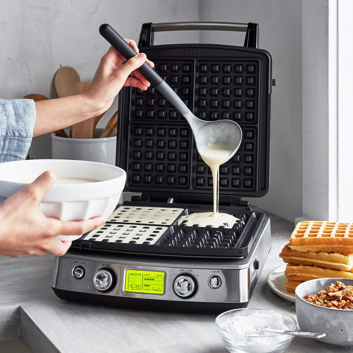 best ceramic waffle makers with removable plates