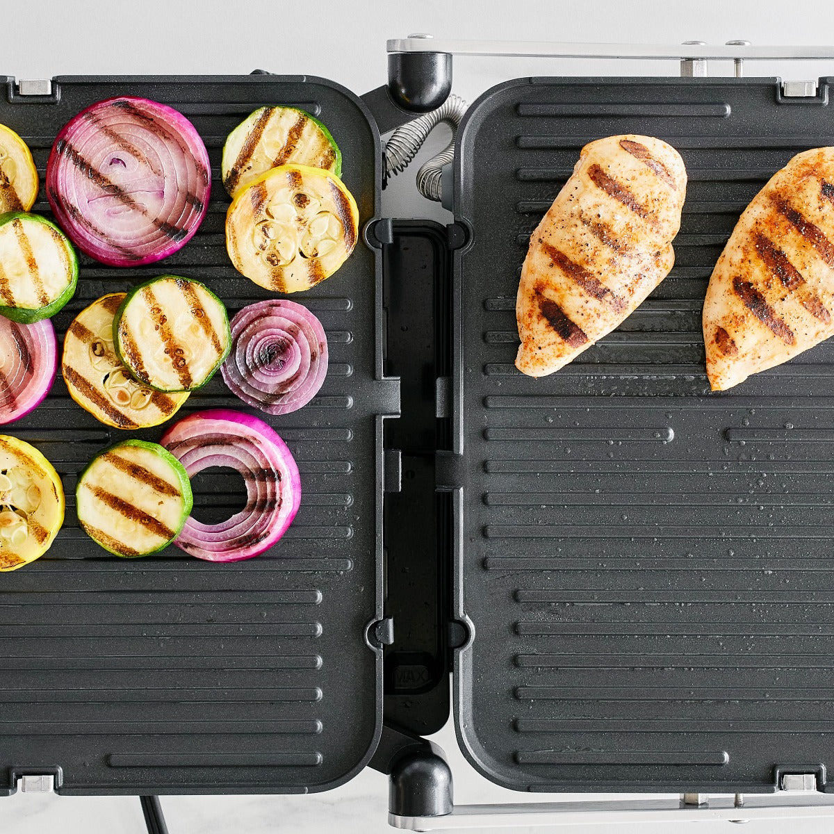  GreenPan 6-in-1 Multifunction Contact Grill & Griddle, Healthy  Ceramic Nonstick Reversible Grill & Griddle Plates, Dual Heat Settings,  Closed Panini Press, Open Flat Surface, PFAS-Free, Matte Black: Home &  Kitchen