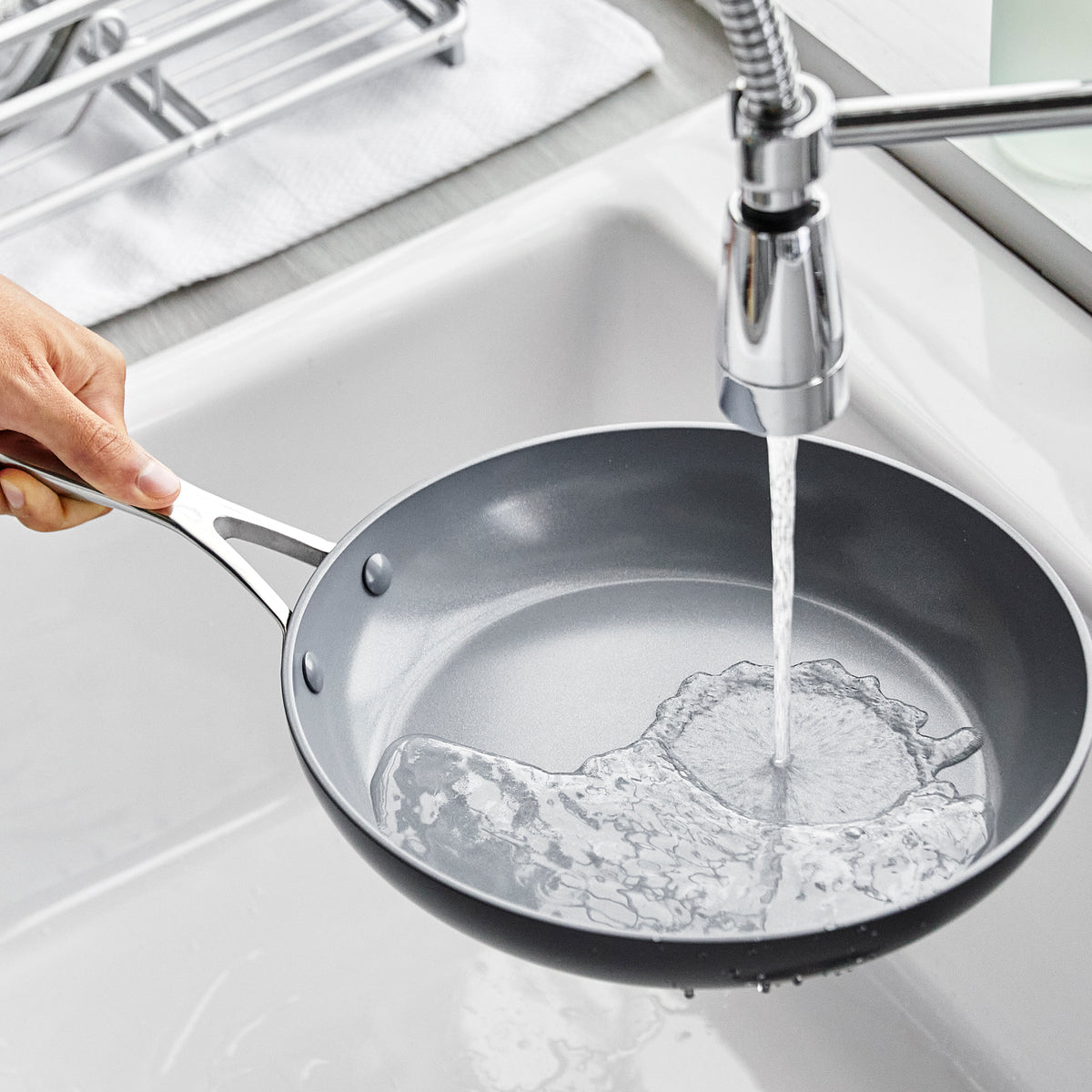 Hand washing the Valencia Pro Ceramic Frypan