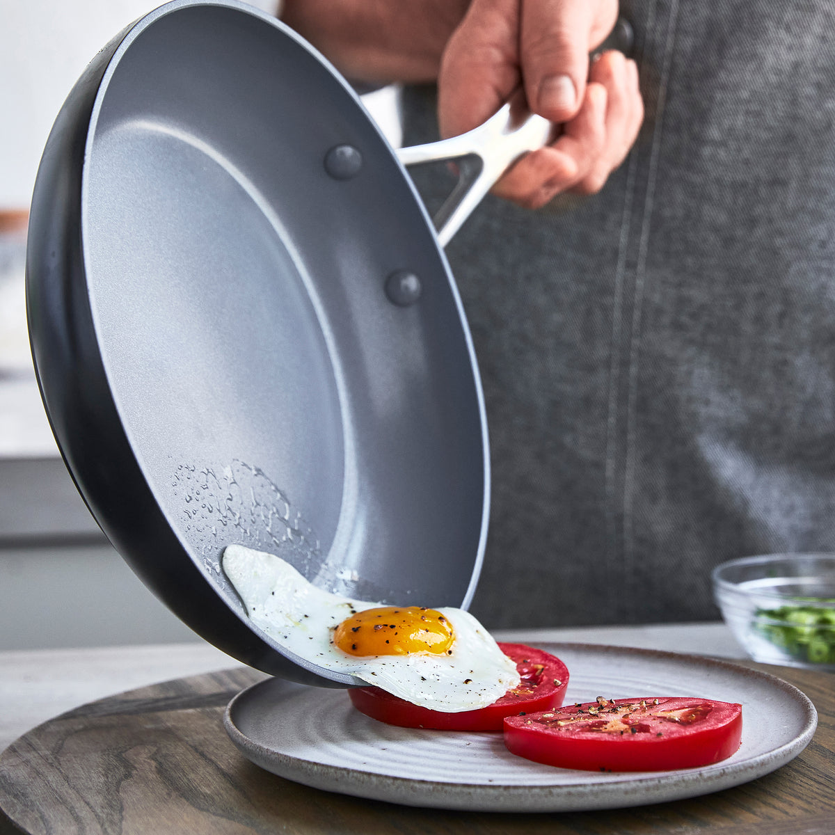 Versatile Valencia Pro Ceramic Frypan