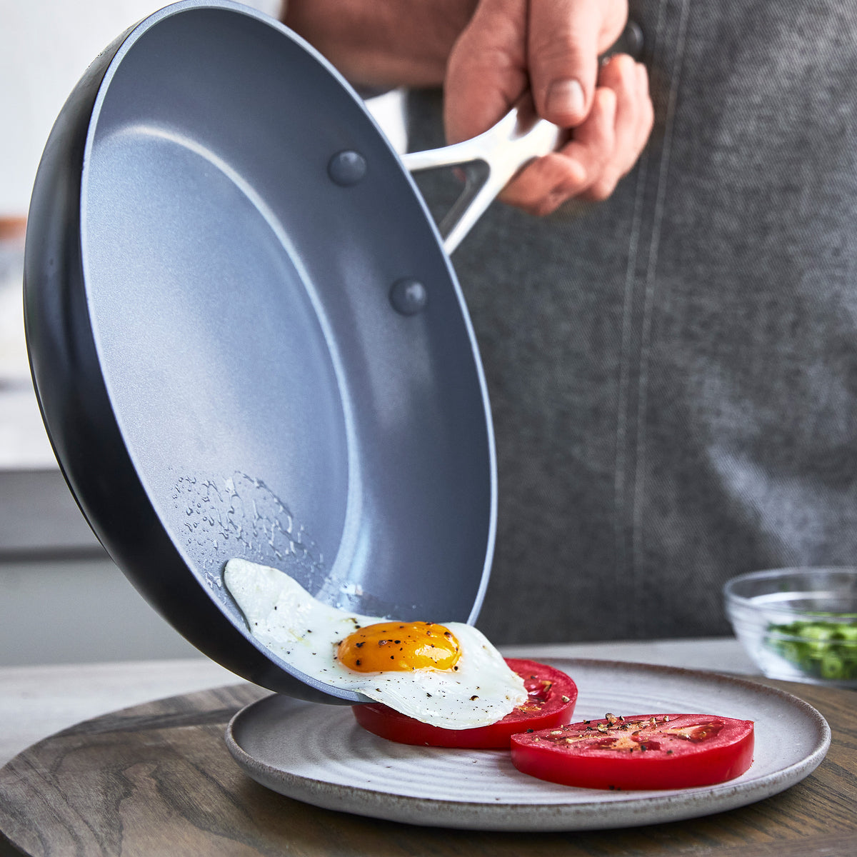 Versatile Valencia Pro Ceramic Frypan