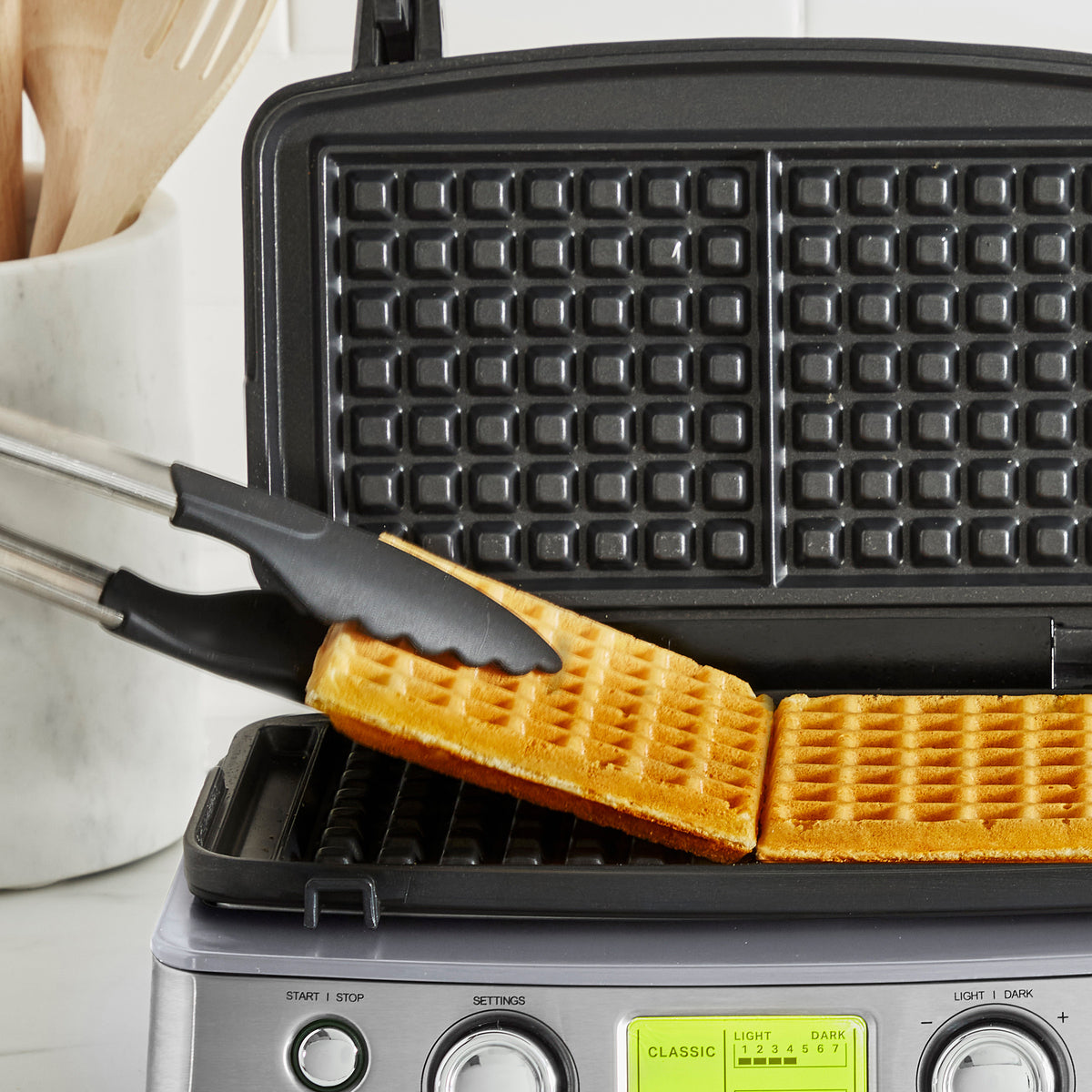 5 Dual Nonstick Rotating Flip Waffle Maker – Shop Elite Gourmet