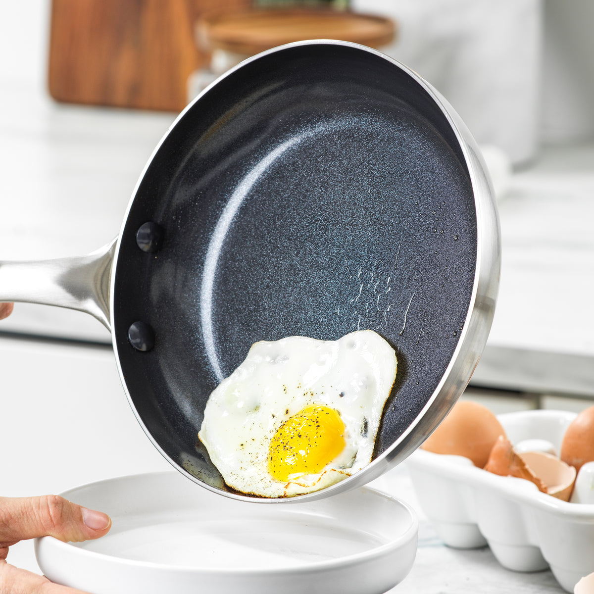 Nontoxic Nonstick Cookware: Chemical-Free, Mess-Free Pots and Pans